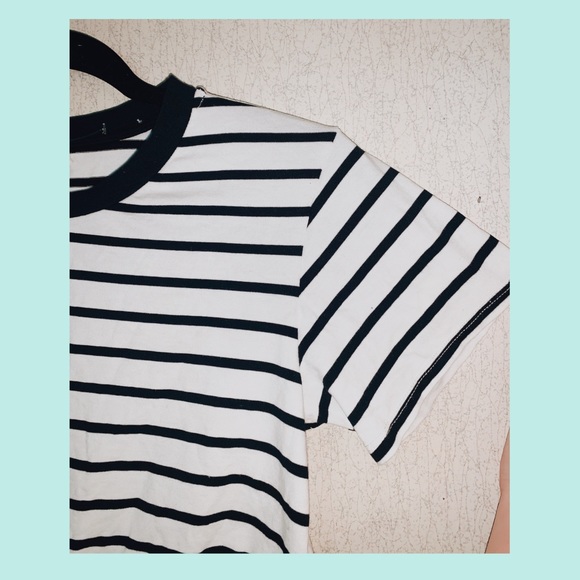 Crew Crop Tee - Picture 4 of 7